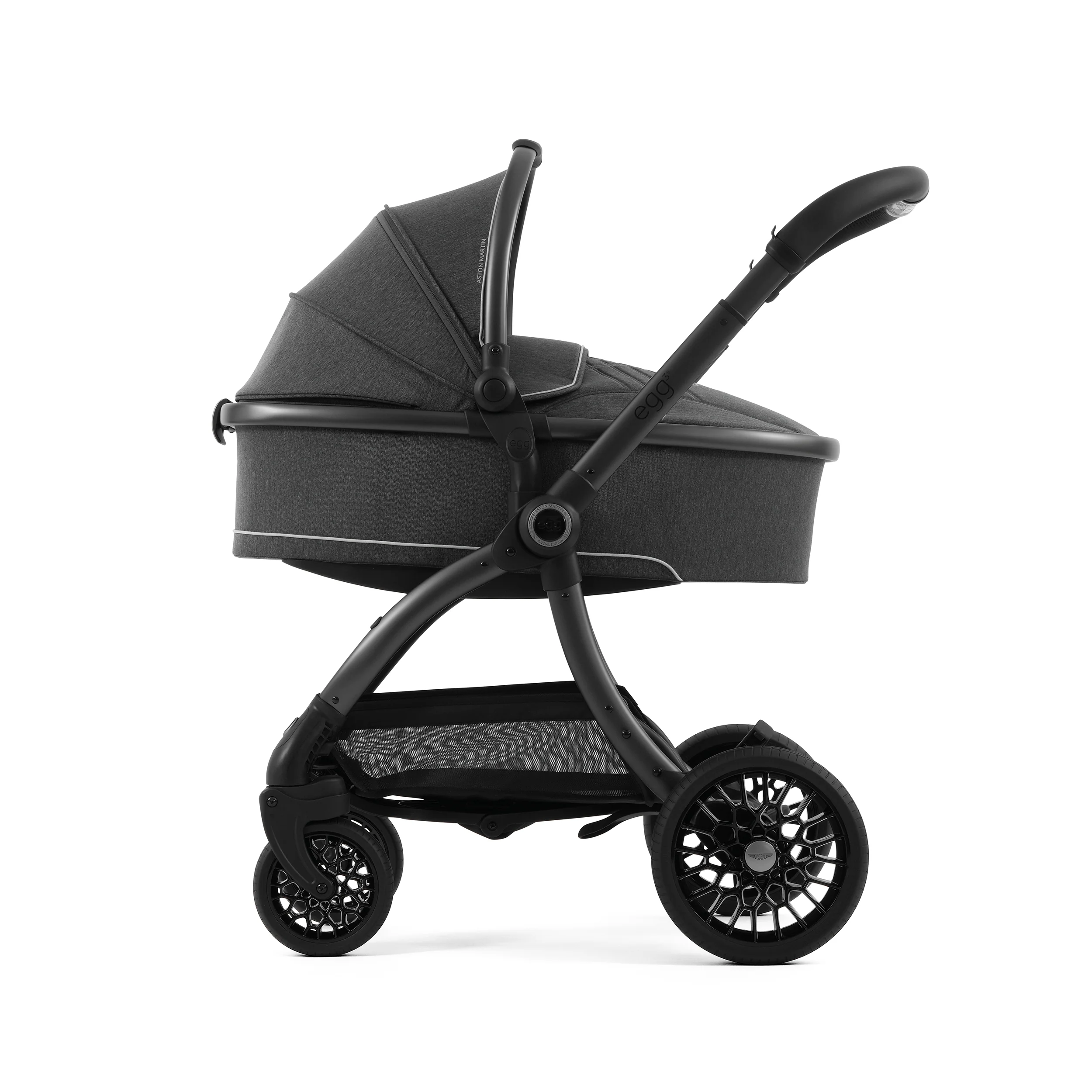 Aston Martin egg3® Package Classic Grey - Non UK - Image 20
