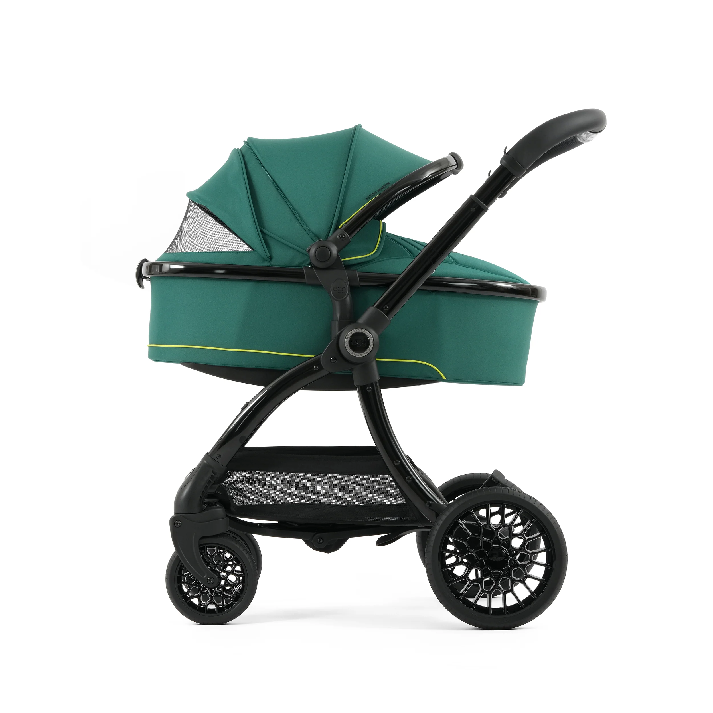 Aston Martin egg3® Package Performance Green - UK - Image 16