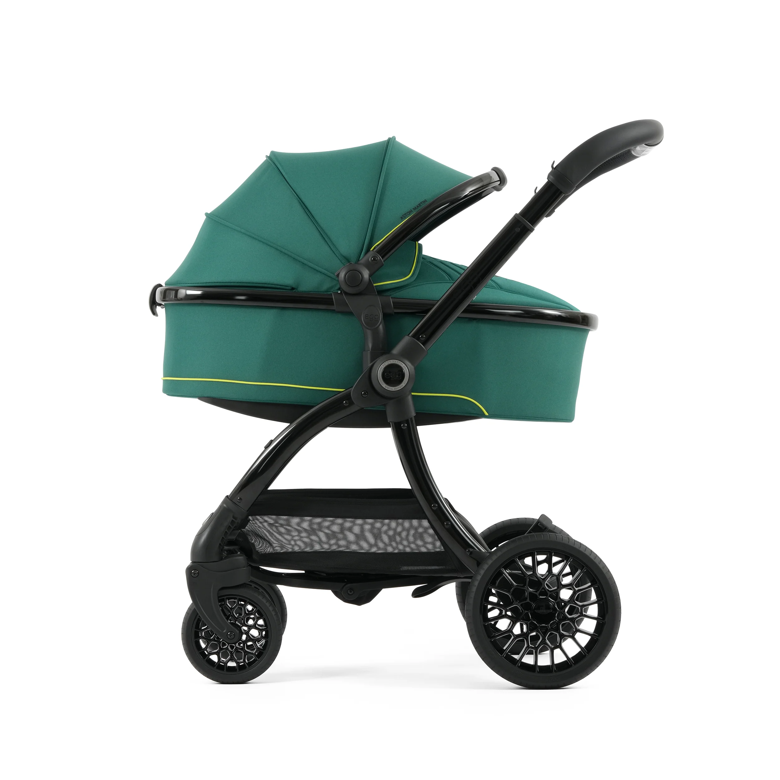 Aston Martin egg3® Package Performance Green - UK - Image 17