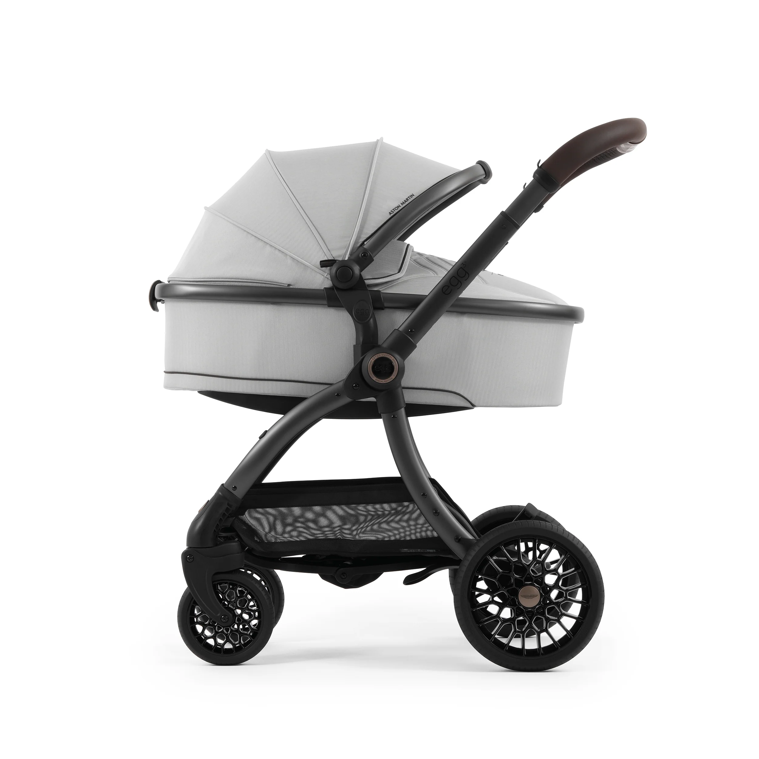 Aston Martin egg3® Package Soft Grey - UK - Image 26
