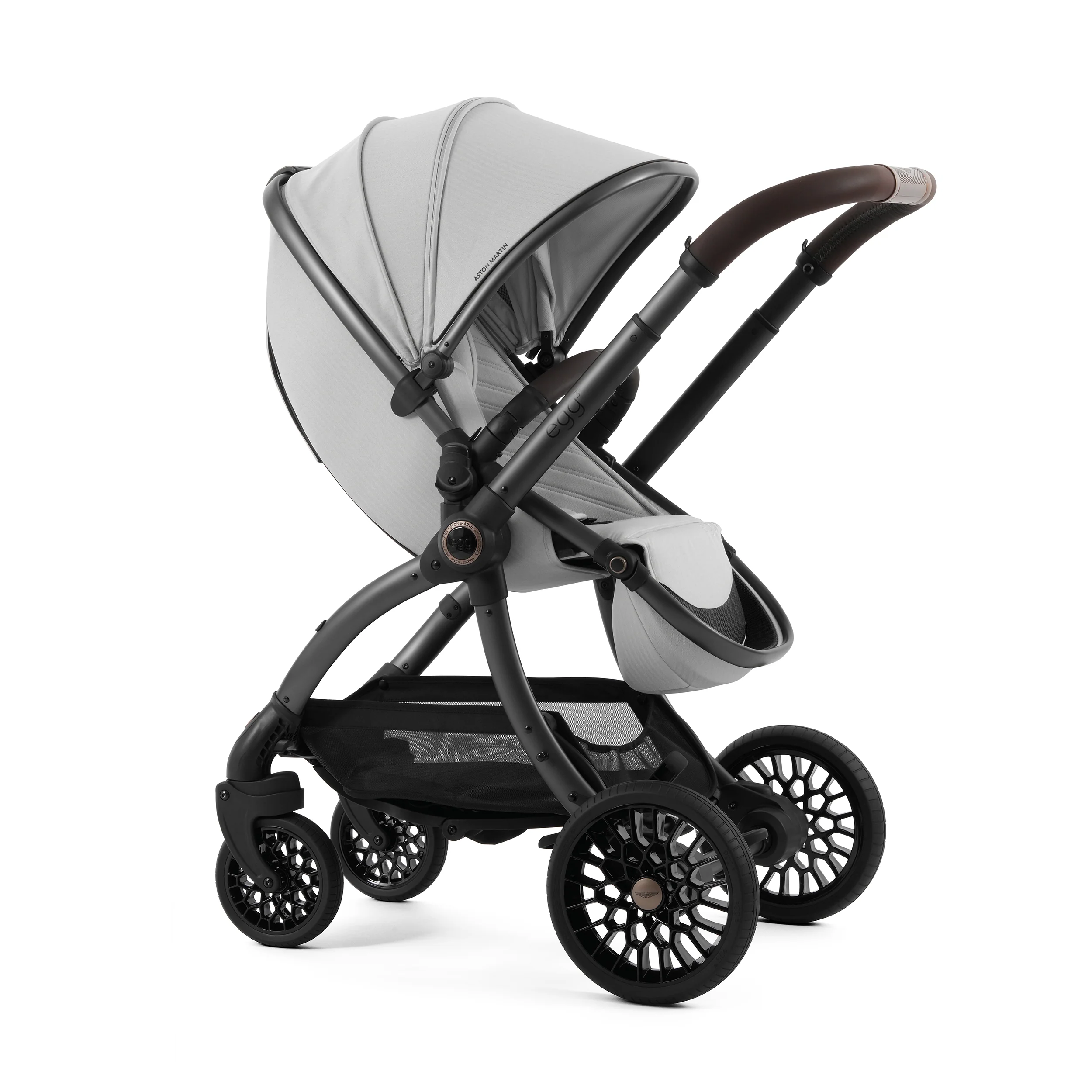 Aston Martin egg3® Package Soft Grey - UK - Image 9