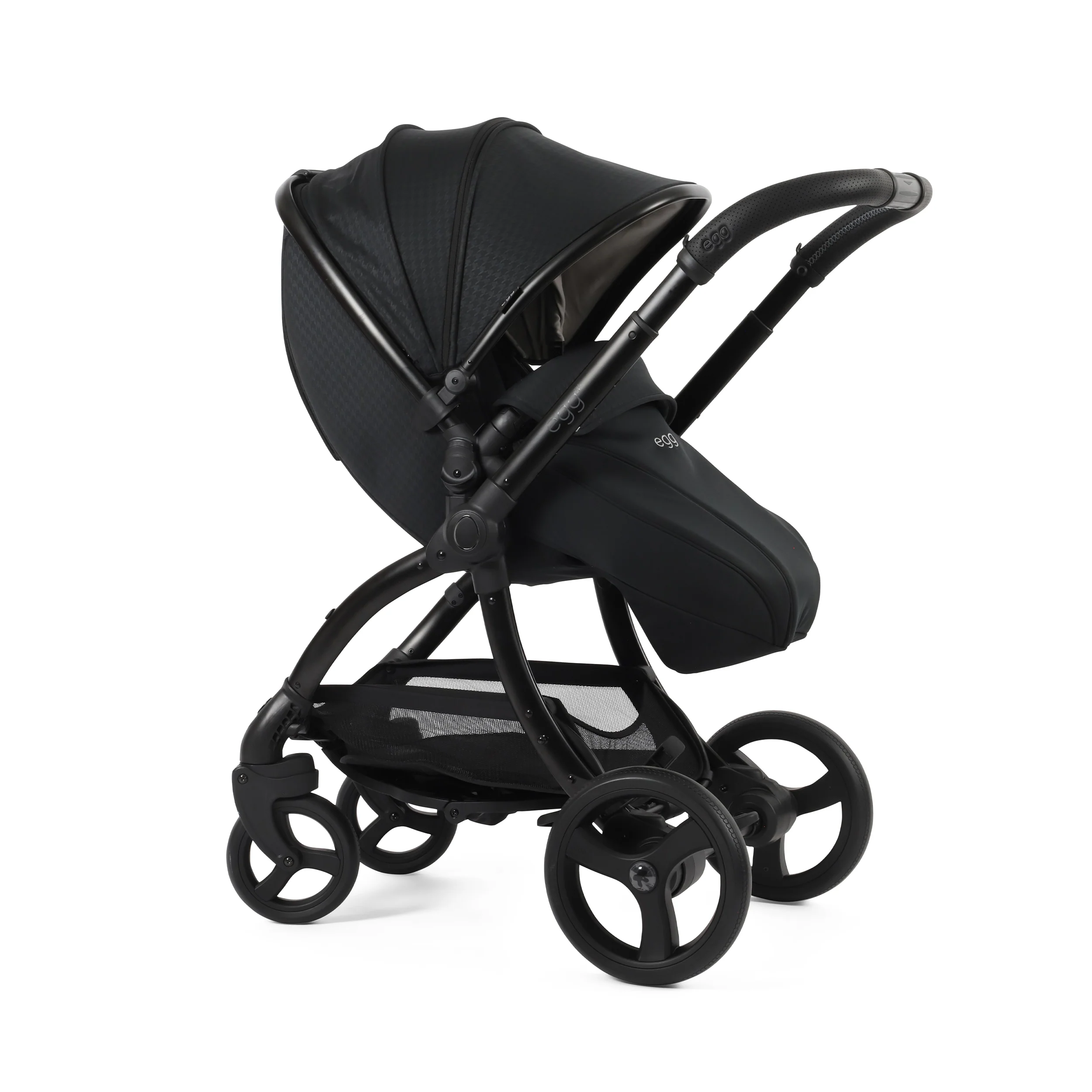 egg3® Stroller - Image 114