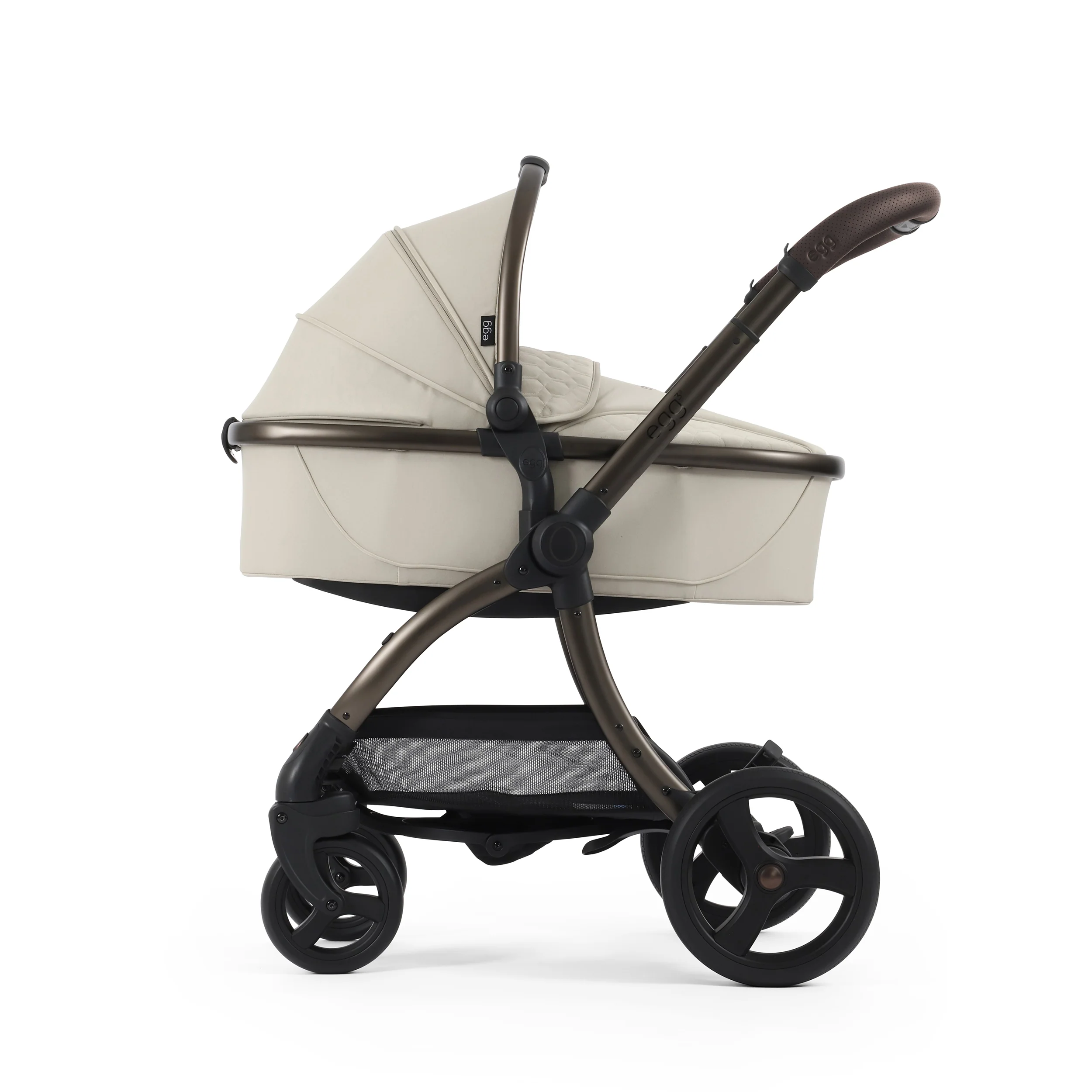 egg3® Stroller - Image 131
