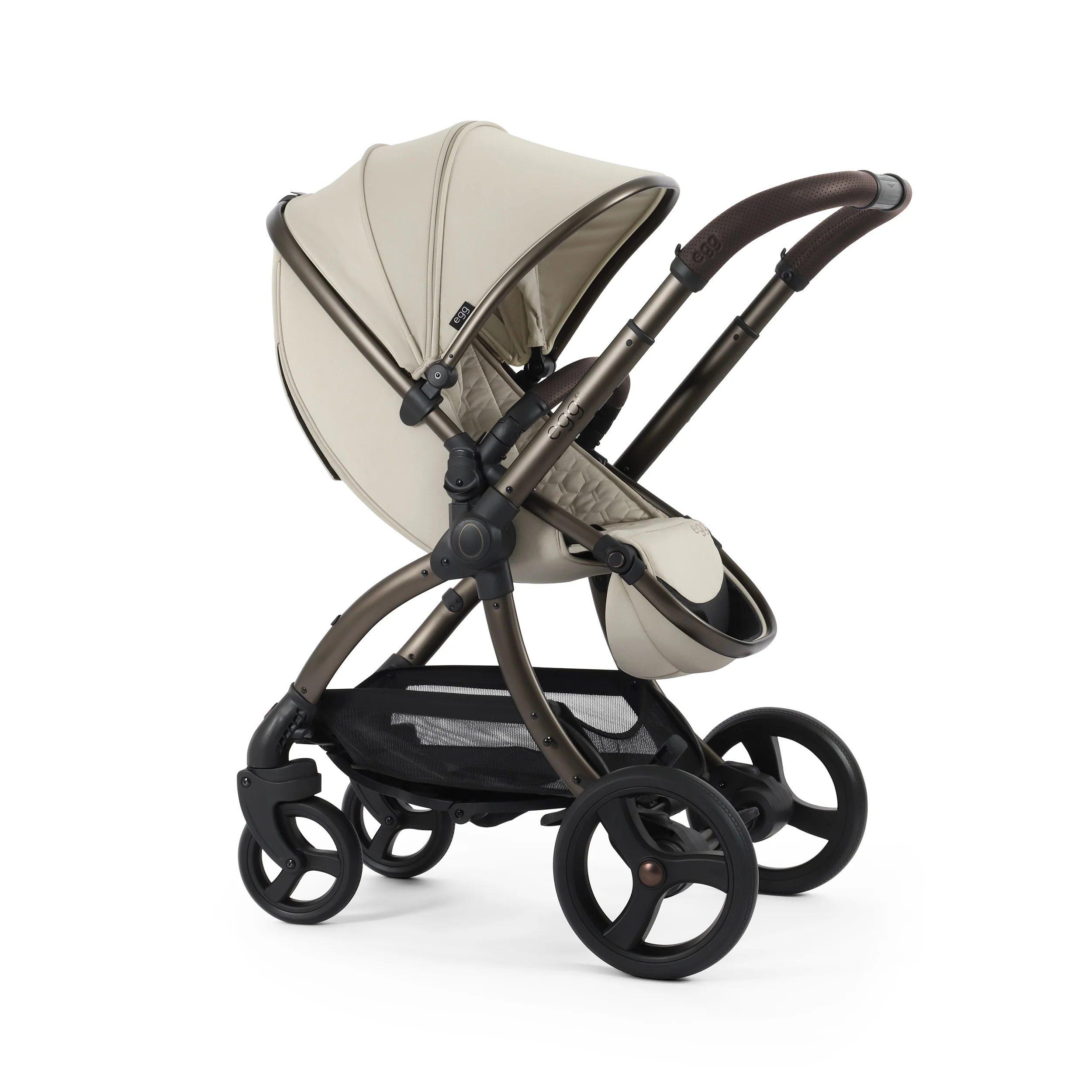egg3® Stroller - Image 135